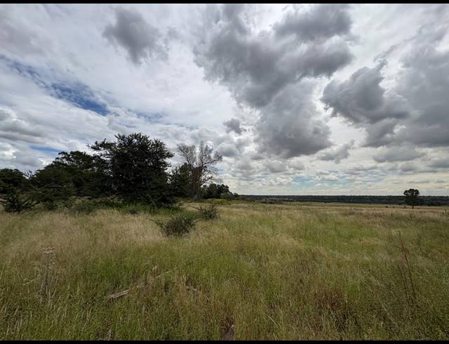 1,993M² VACANT LAND FOR SALE IN VAALPARK